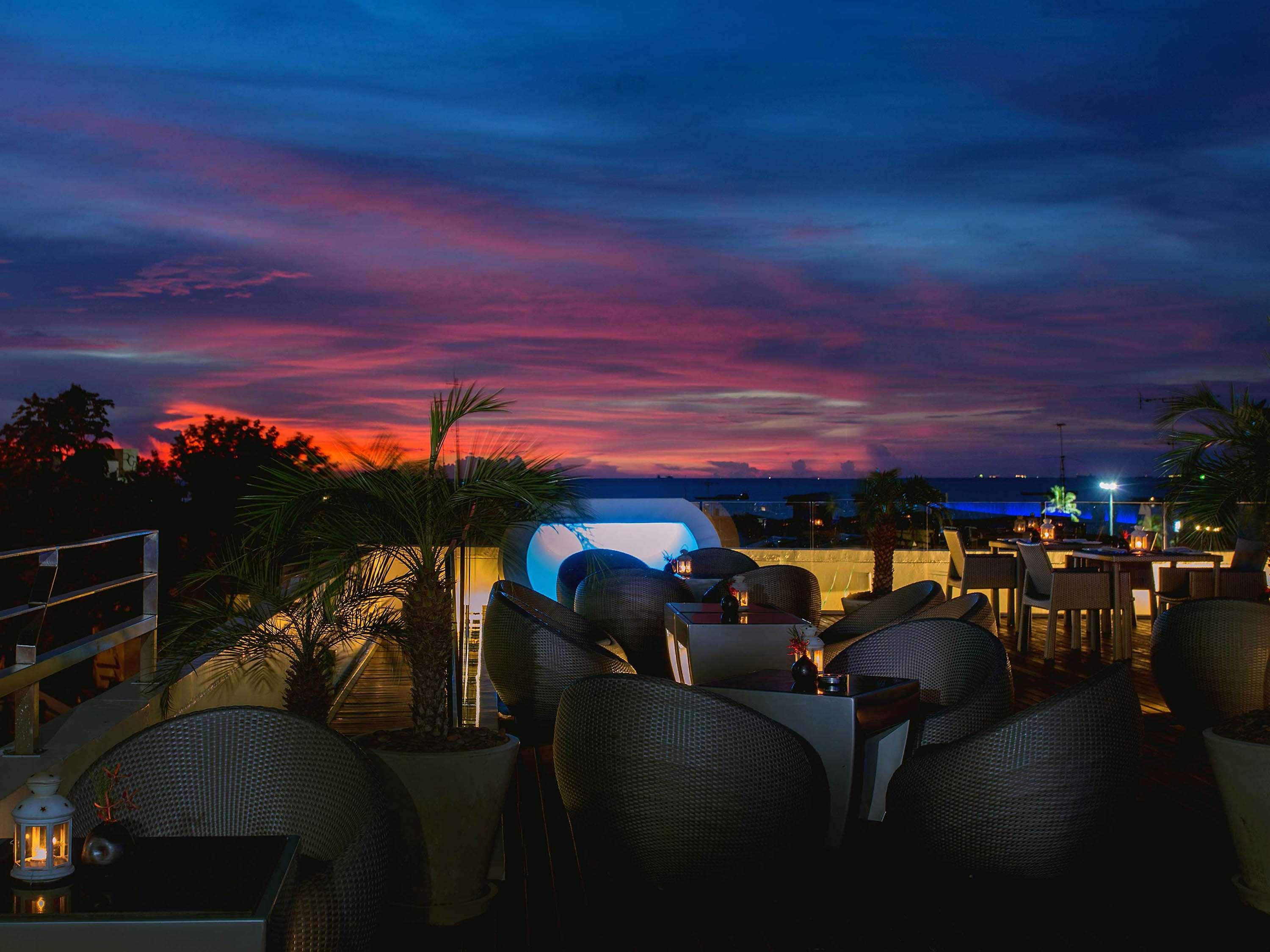 Hotel Baraquda Heeton Pattaya By Compass Hospitality エクステリア 写真