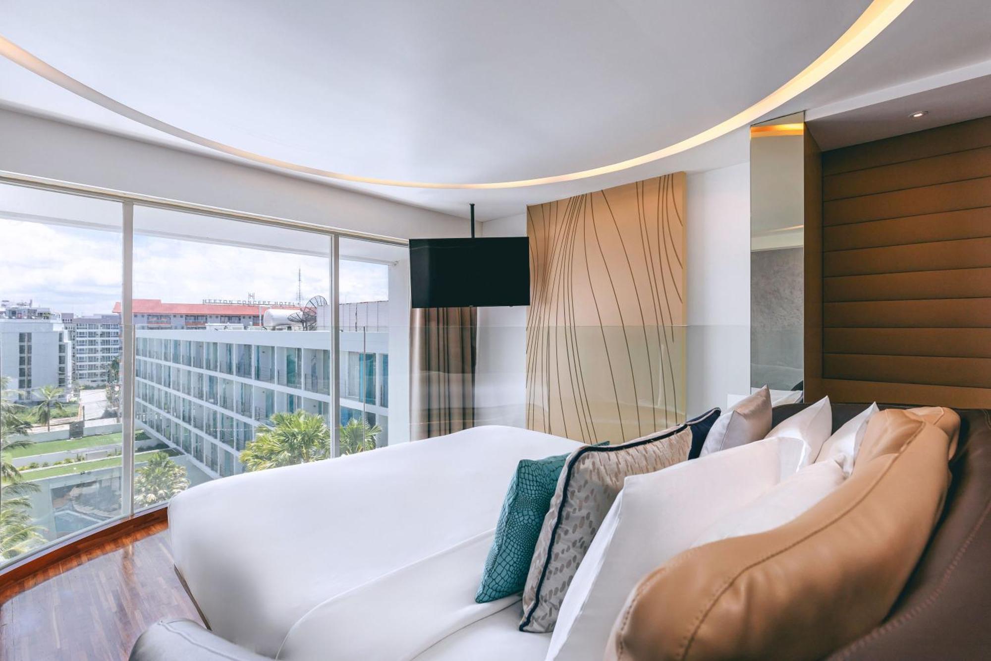 Hotel Baraquda Heeton Pattaya By Compass Hospitality エクステリア 写真