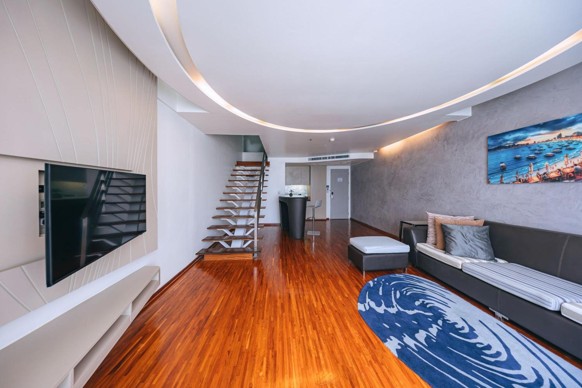 Hotel Baraquda Heeton Pattaya By Compass Hospitality エクステリア 写真
