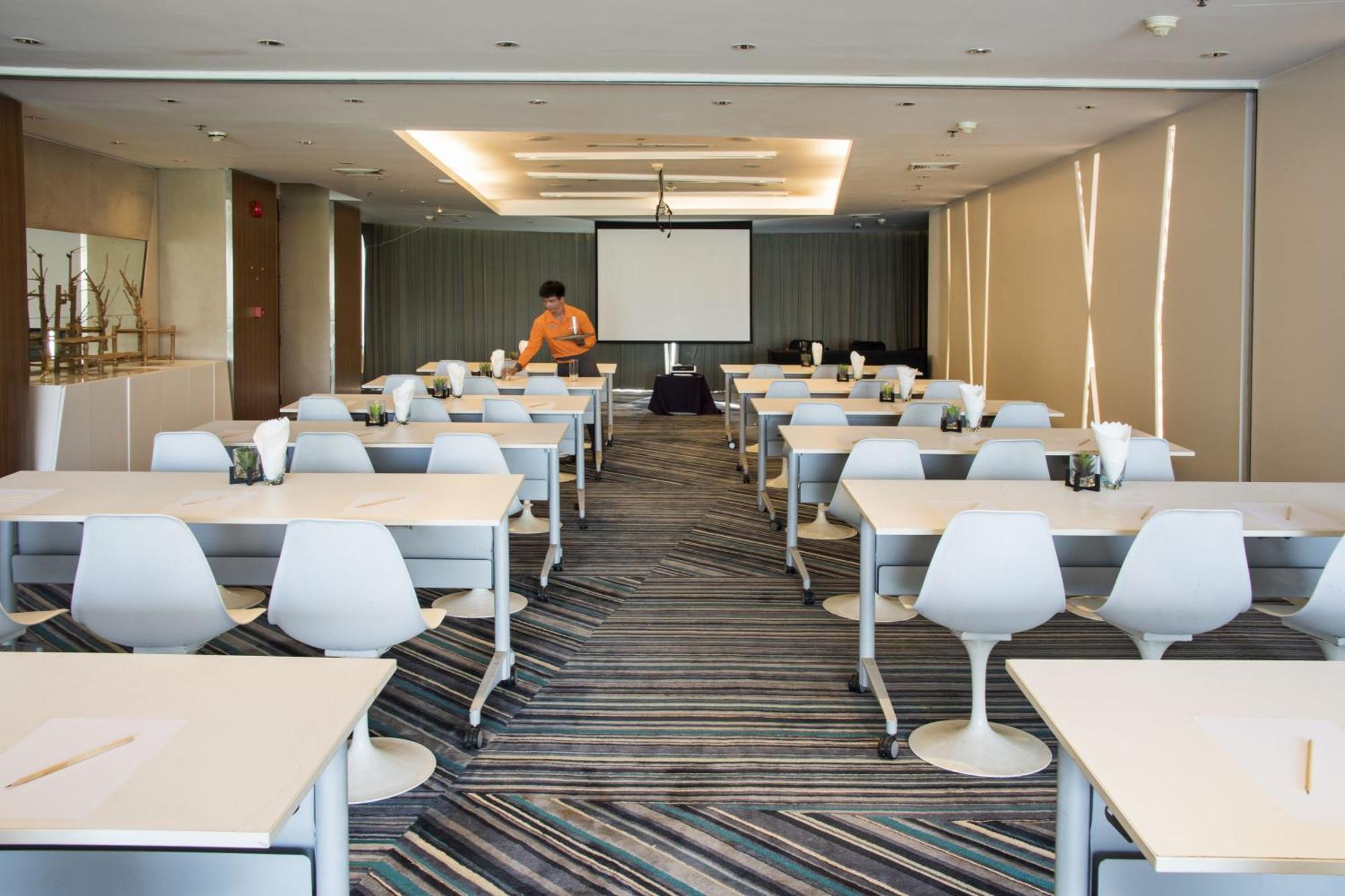 Hotel Baraquda Heeton Pattaya By Compass Hospitality エクステリア 写真