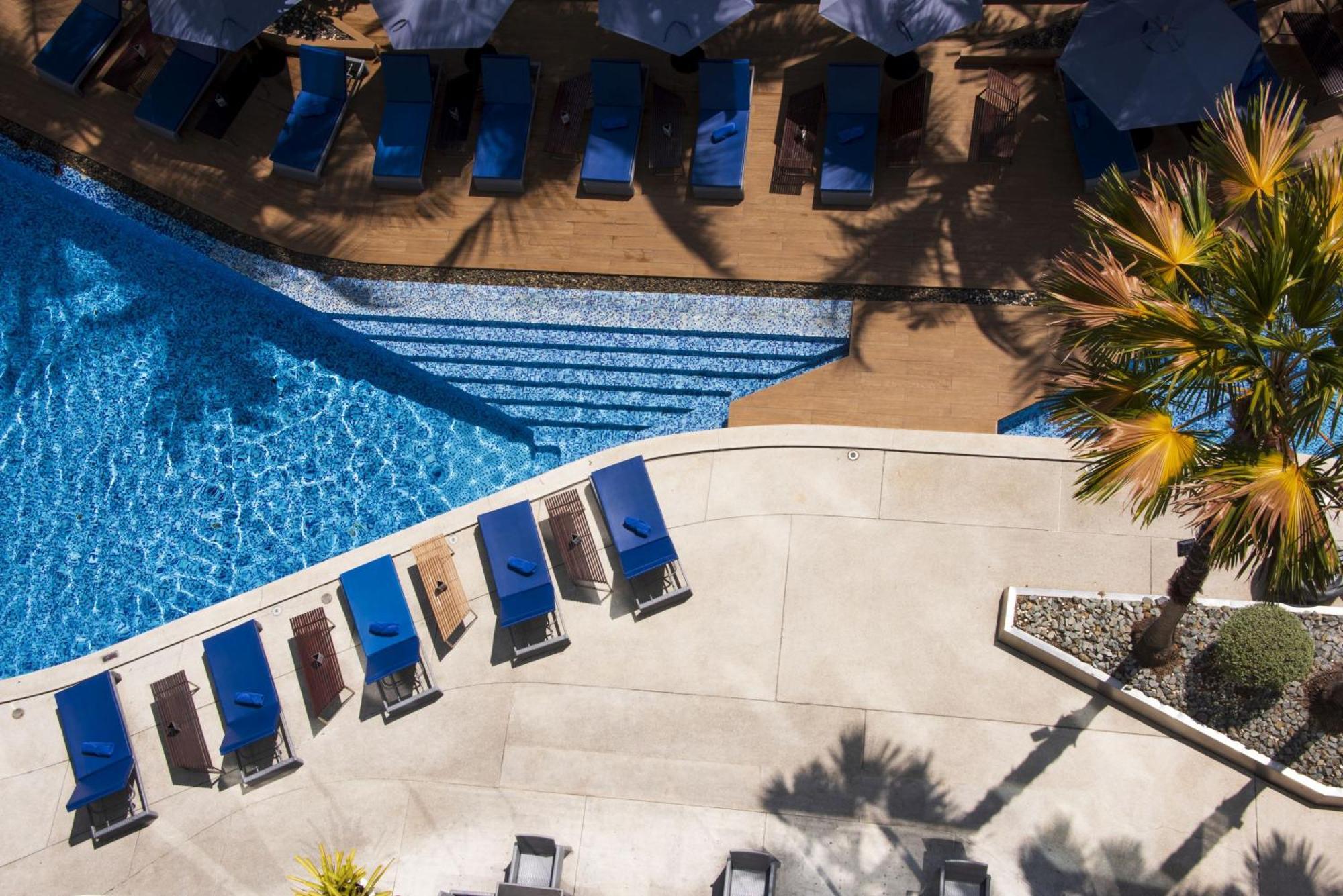 Hotel Baraquda Heeton Pattaya By Compass Hospitality エクステリア 写真