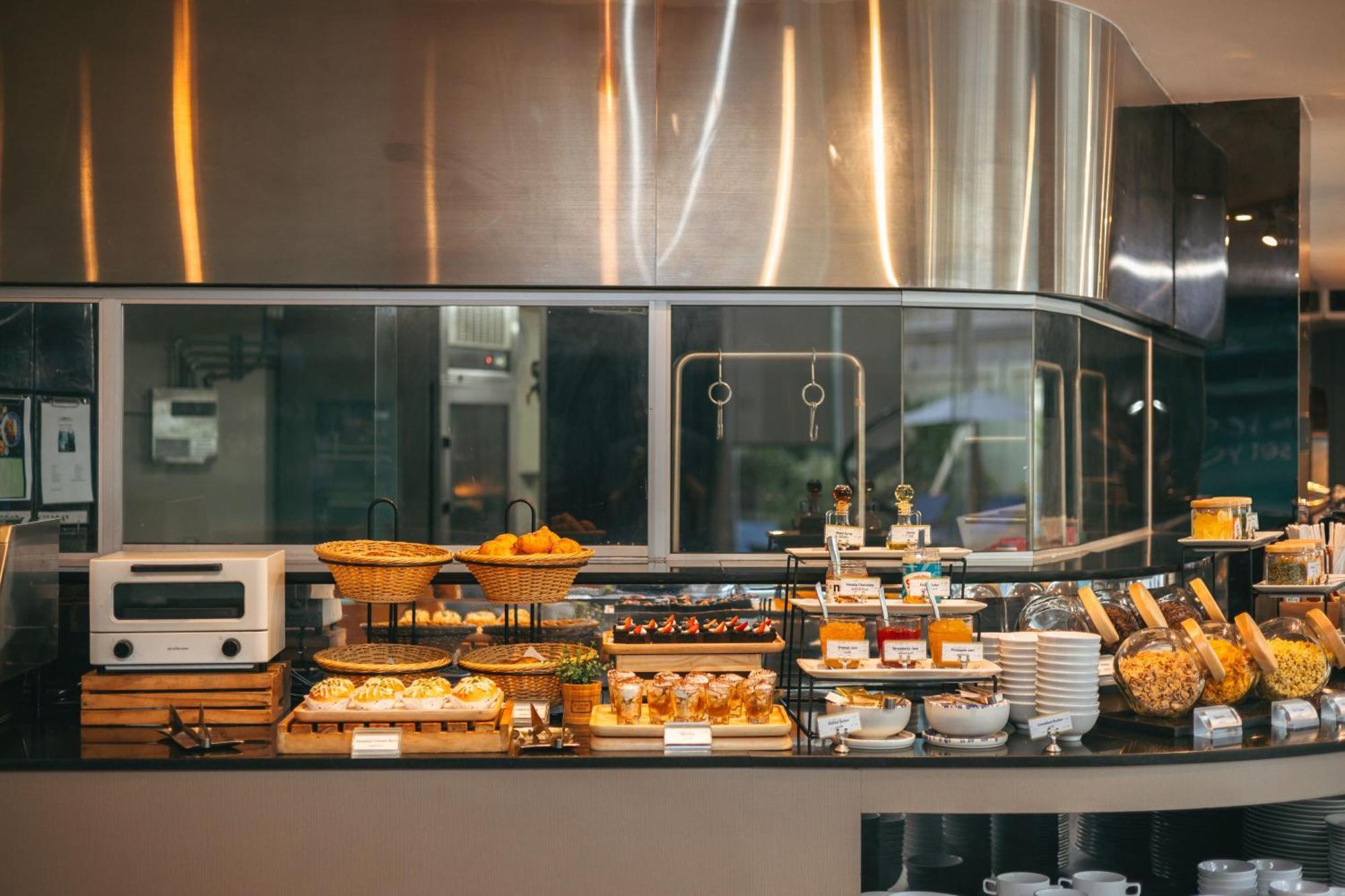Hotel Baraquda Heeton Pattaya By Compass Hospitality エクステリア 写真